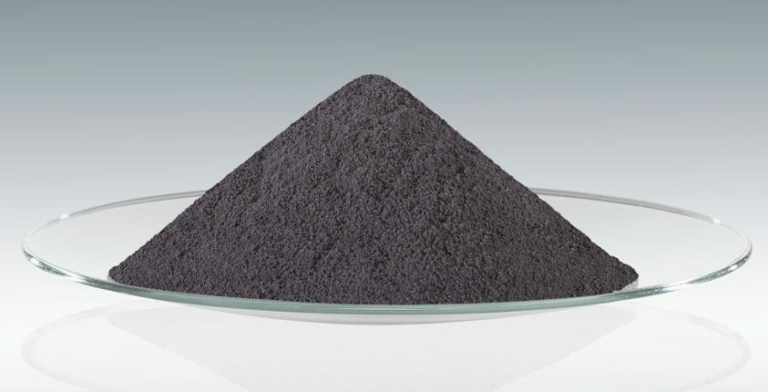 Low-oxygen tantalum powder