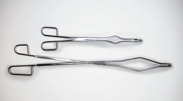 Platinbestückte Zange
