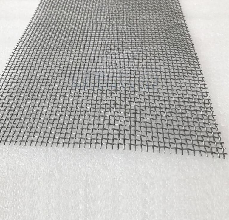 Maille de tantale expansé